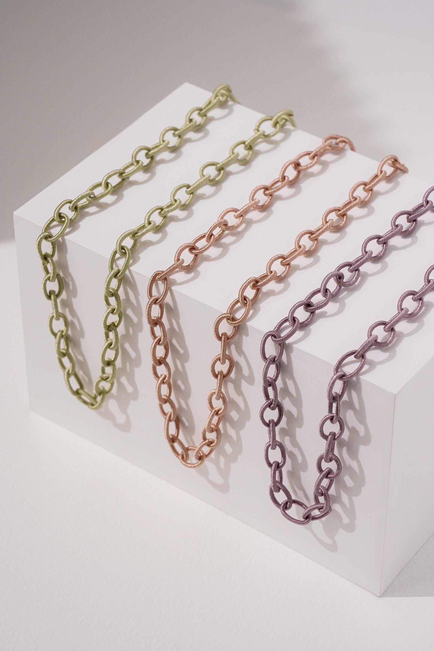 COLLAR LOOPIE